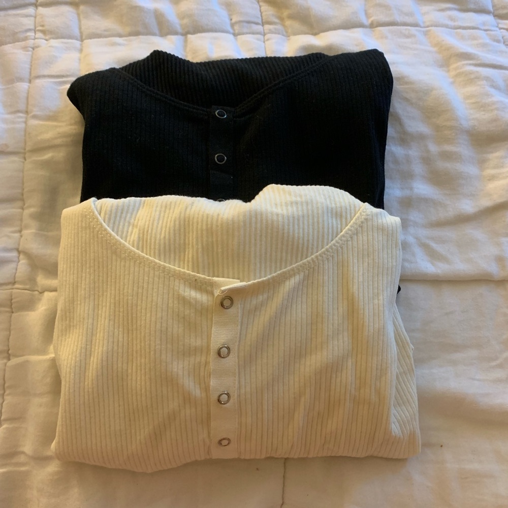 Black and white button down crop tops